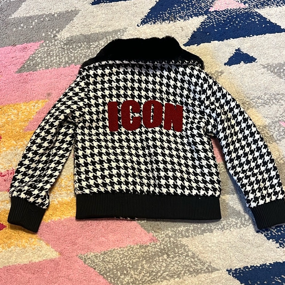 Truly Me ICON houndstooth jacket